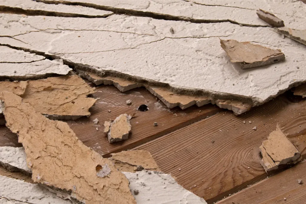 water damage restoration in Bay Park