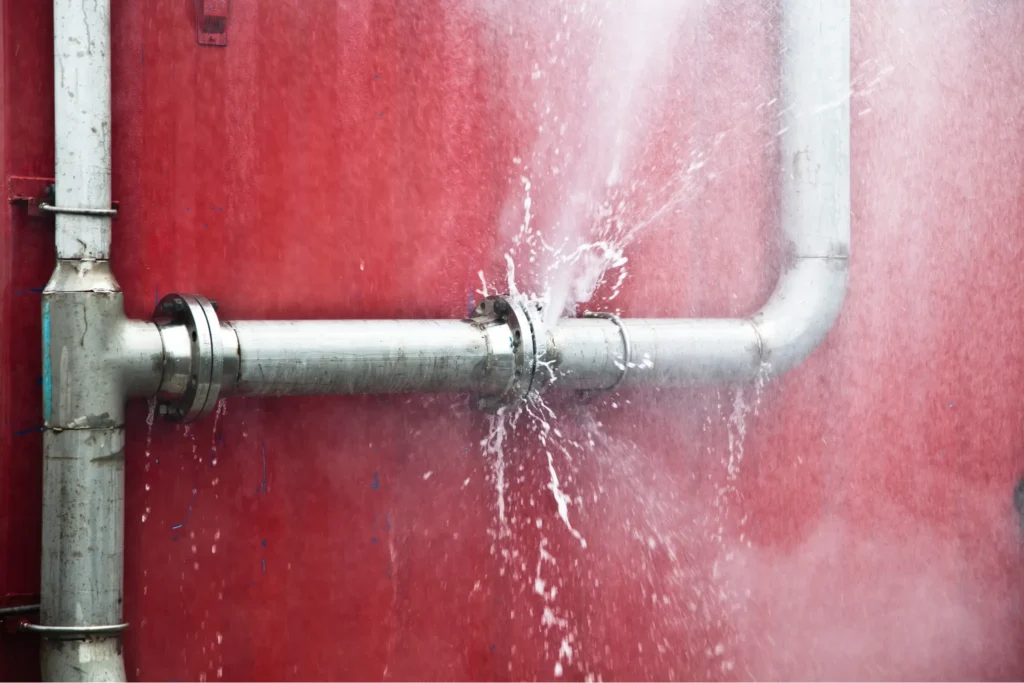 emergency pipe burst cleanup